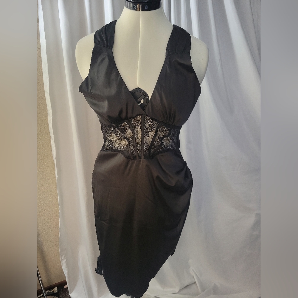 ChicMe women's extra large black dress with lace. Sexy!